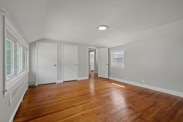 270 Moreland St, Worcester, MA 01609