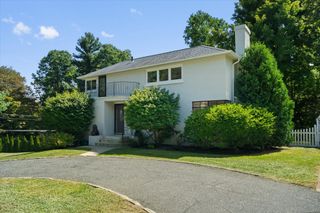 270 Moreland St, Worcester, MA 01609