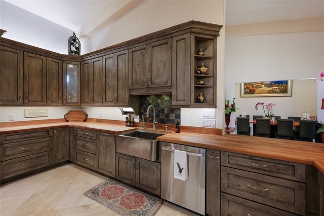 608 87TH STREET COURT NW, Bradenton, FL 34209