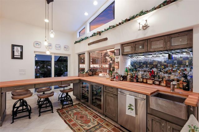 608 87TH STREET COURT NW, Bradenton, FL 34209