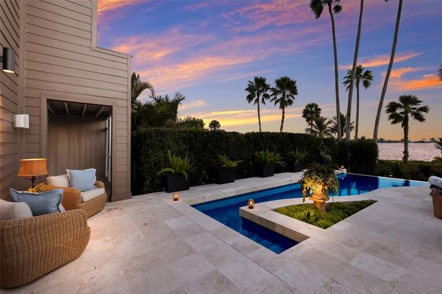 608 87TH STREET COURT NW, Bradenton, FL 34209