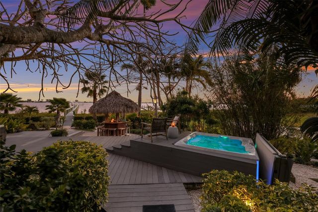 608 87TH STREET COURT NW, Bradenton, FL 34209