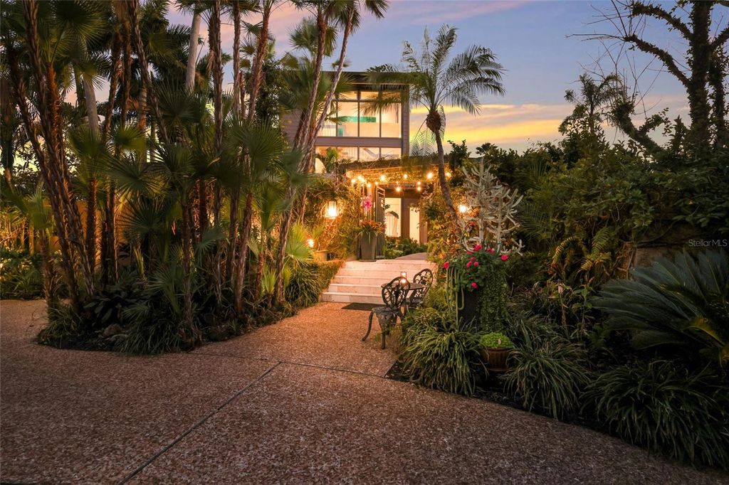 Image 3 of property listing at 608 87TH STREET COURT NW, Bradenton, FL 34209