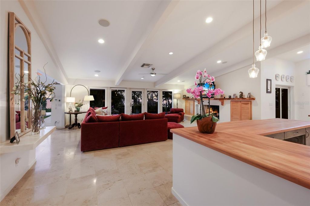 Image 21 of property listing at 608 87TH STREET COURT NW, Bradenton, FL 34209