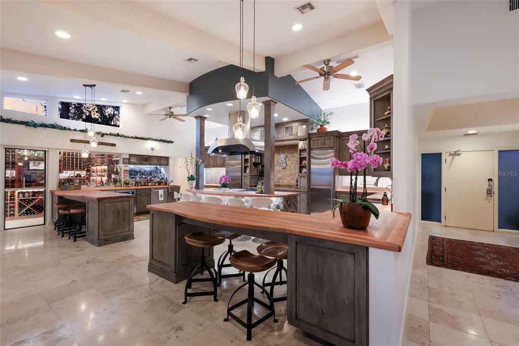 Image 23 of property listing at 608 87TH STREET COURT NW, Bradenton, FL 34209