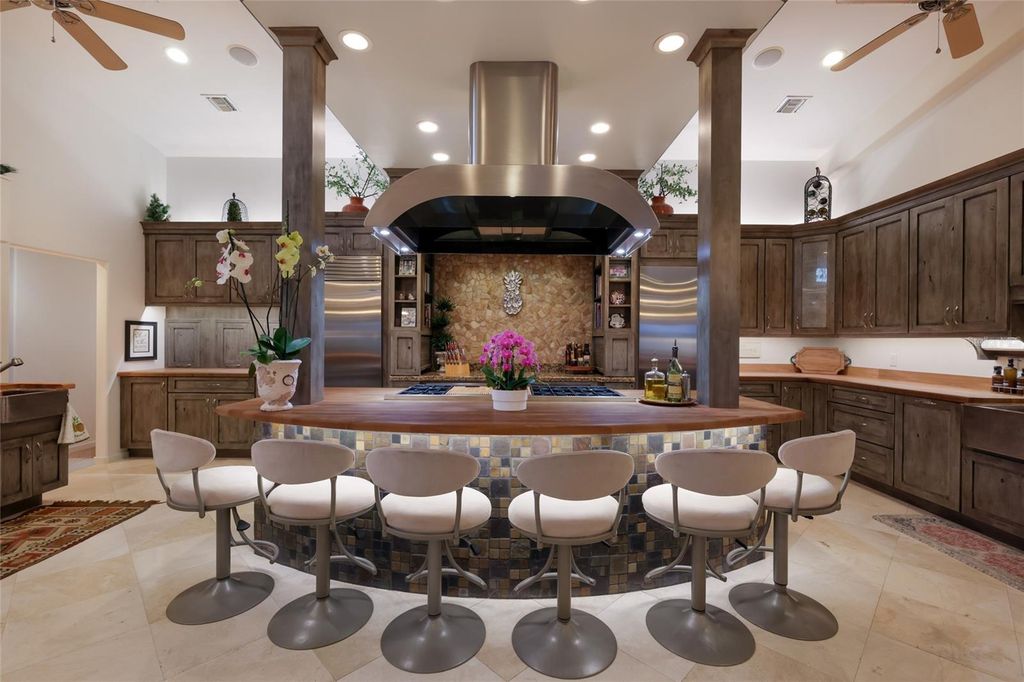 Image 25 of property listing at 608 87TH STREET COURT NW, Bradenton, FL 34209