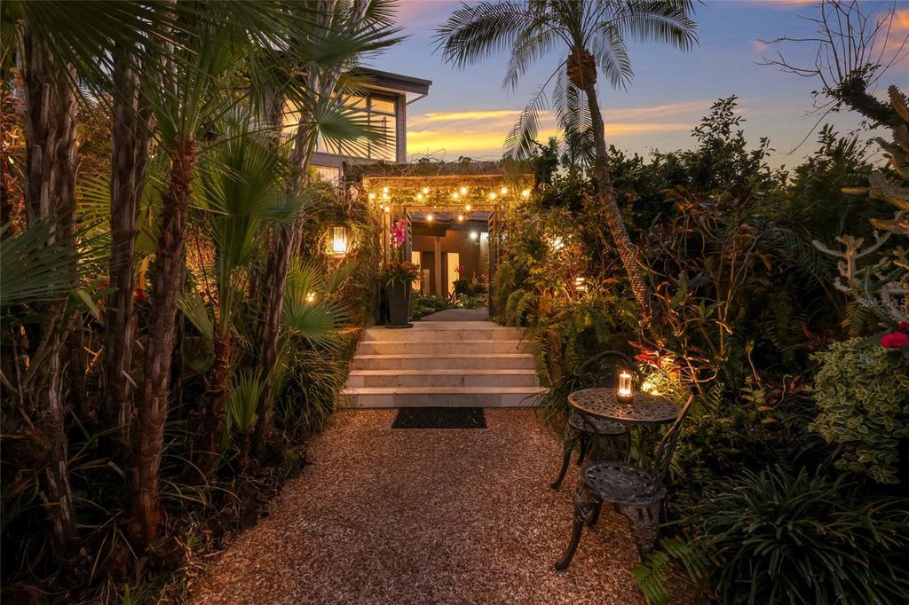 Image 4 of property listing at 608 87TH STREET COURT NW, Bradenton, FL 34209