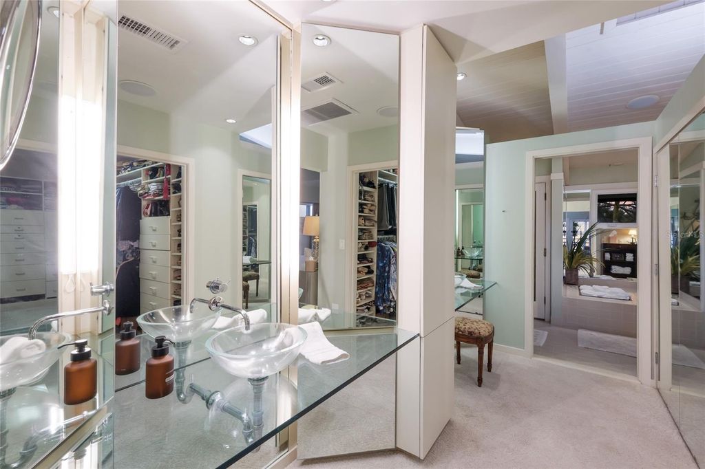 Image 53 of property listing at 608 87TH STREET COURT NW, Bradenton, FL 34209