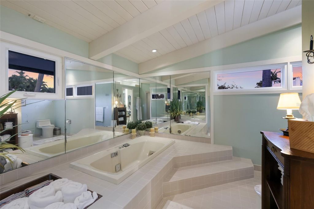 Image 57 of property listing at 608 87TH STREET COURT NW, Bradenton, FL 34209