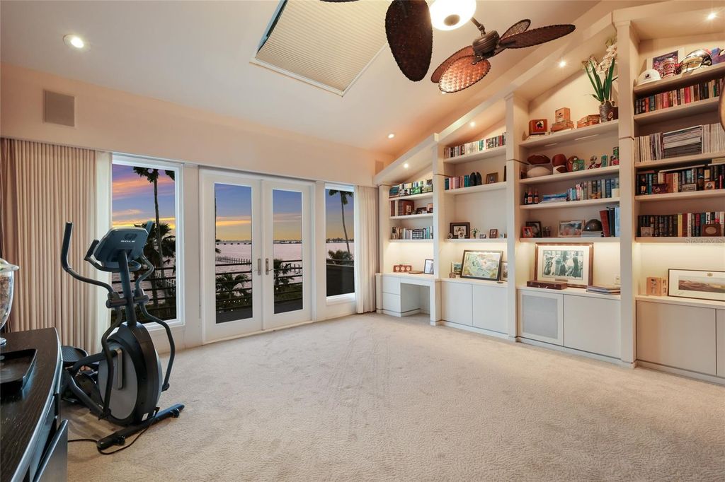 Image 60 of property listing at 608 87TH STREET COURT NW, Bradenton, FL 34209