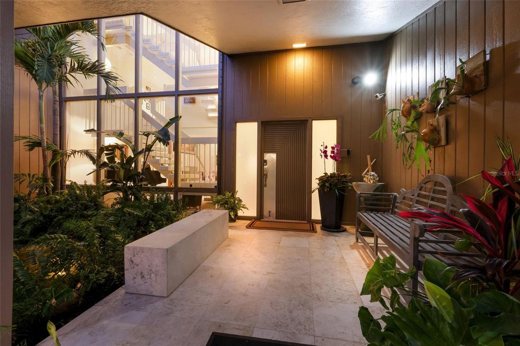 Image 7 of property listing at 608 87TH STREET COURT NW, Bradenton, FL 34209