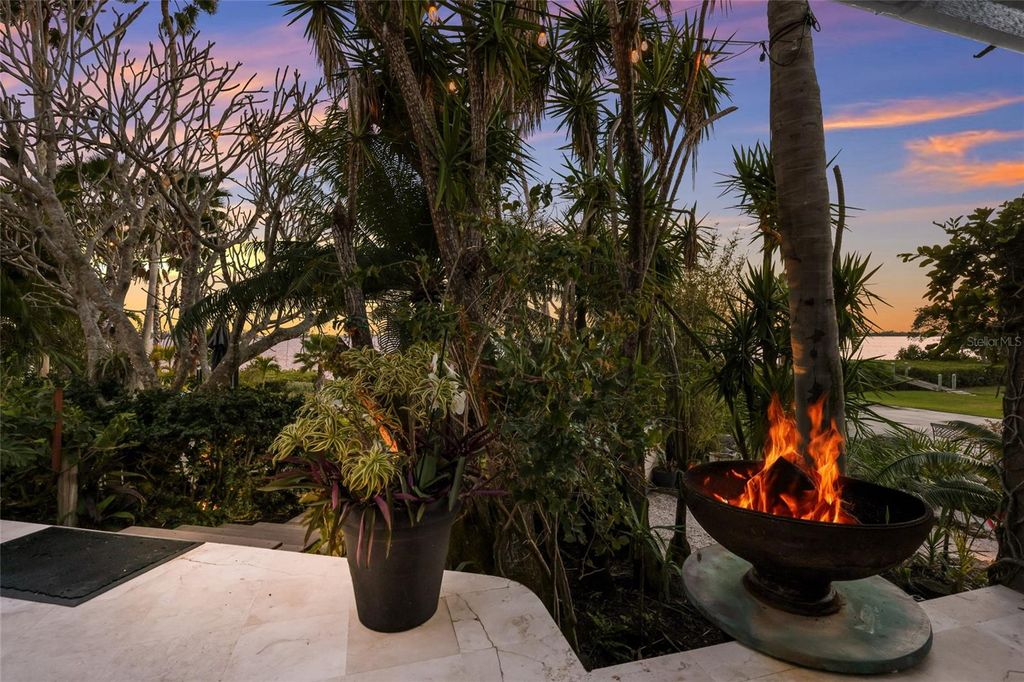 Image 68 of property listing at 608 87TH STREET COURT NW, Bradenton, FL 34209