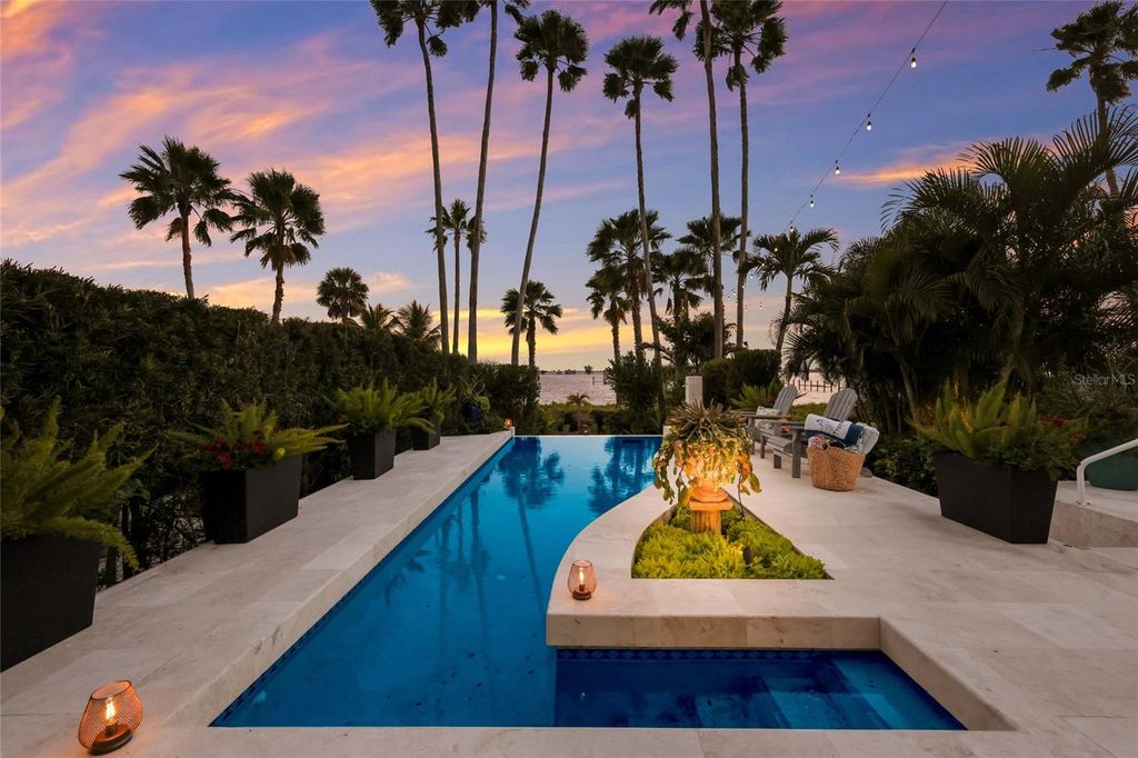 Image 70 of property listing at 608 87TH STREET COURT NW, Bradenton, FL 34209