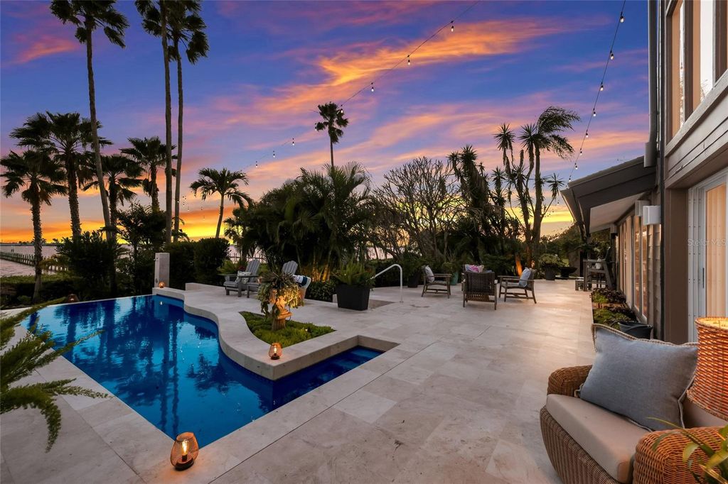 Image 71 of property listing at 608 87TH STREET COURT NW, Bradenton, FL 34209