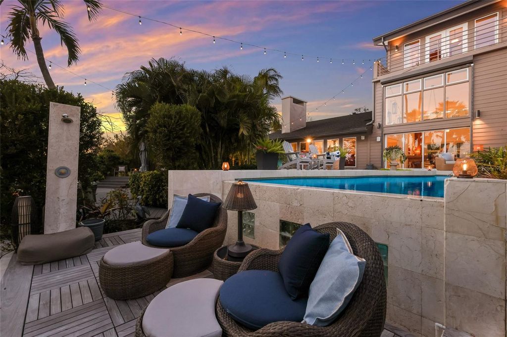 Image 72 of property listing at 608 87TH STREET COURT NW, Bradenton, FL 34209