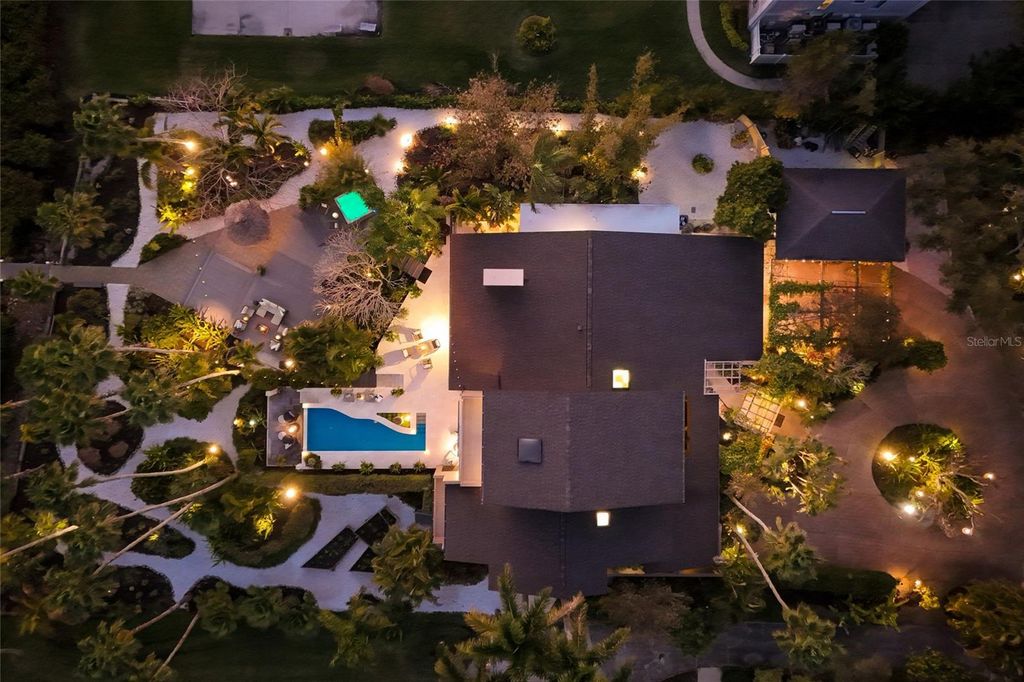 Image 97 of property listing at 608 87TH STREET COURT NW, Bradenton, FL 34209