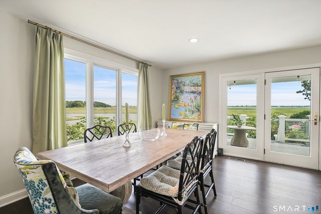 18 Sailors Lane, Milford, CT 06460