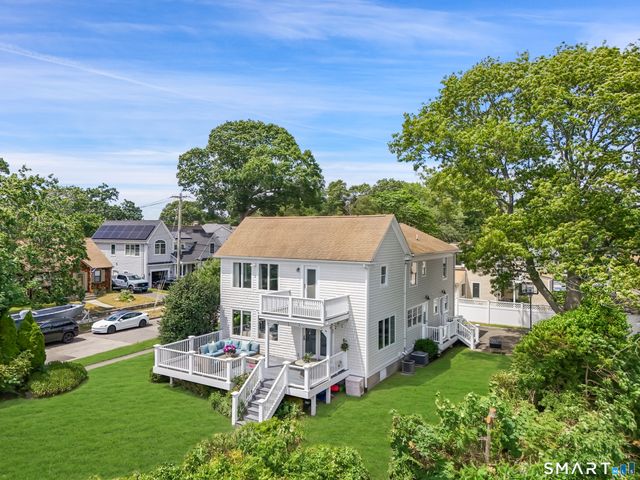 18 Sailors Lane, Milford, CT 06460