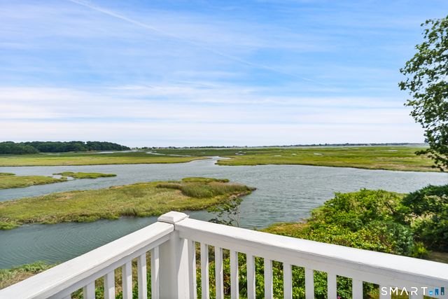 18 Sailors Lane, Milford, CT 06460