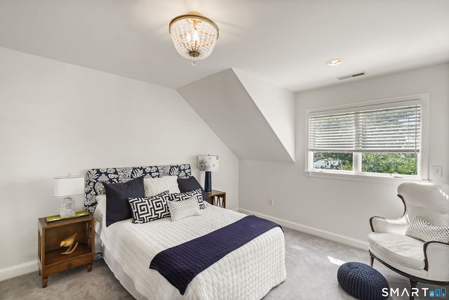 18 Sailors Lane, Milford, CT 06460