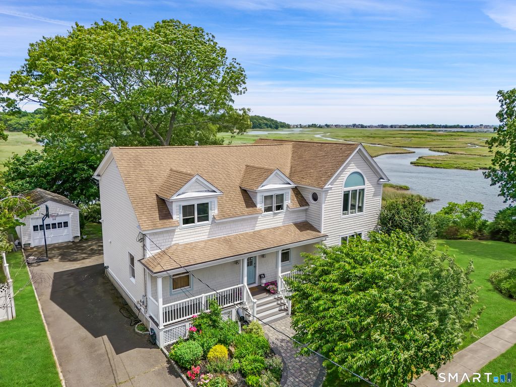 18 Sailors Lane, Milford, CT 06460
