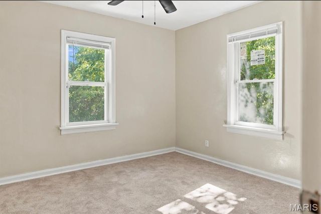 9920 Diamond Drive, St Louis, MO 63137