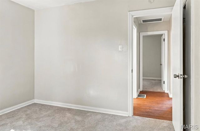 9920 Diamond Drive, St Louis, MO 63137