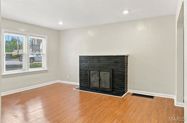 9920 Diamond Drive, St Louis, MO 63137
