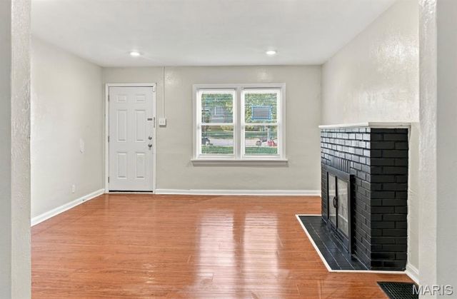9920 Diamond Drive, St Louis, MO 63137