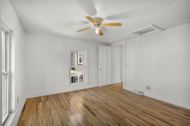 433 S Jackson Street, Janesville, WI 53548