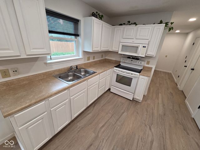 390 W Harrison Street, Martinsville, IN 46151