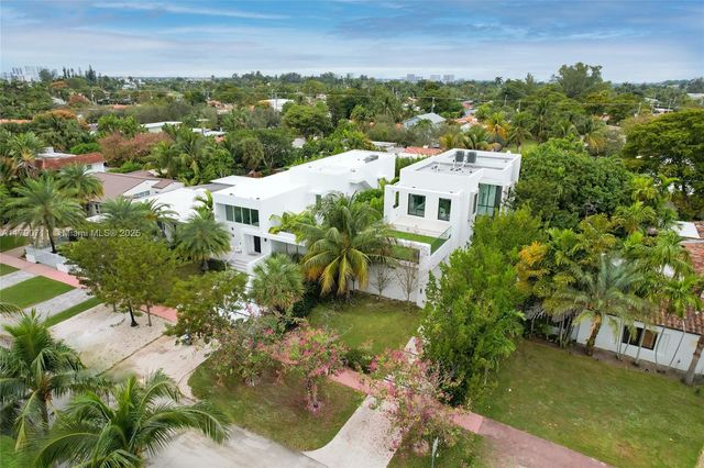 1311 Bay Dr, Miami Beach, FL 33141