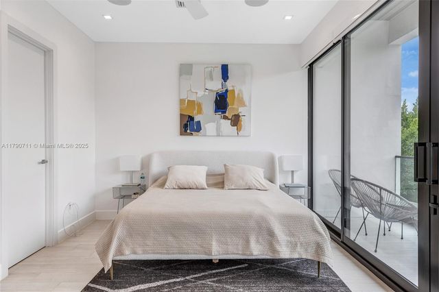 1311 Bay Dr, Miami Beach, FL 33141