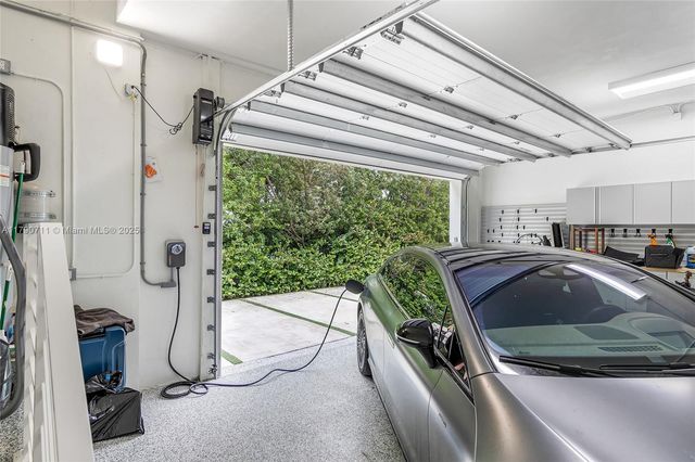 1311 Bay Dr, Miami Beach, FL 33141