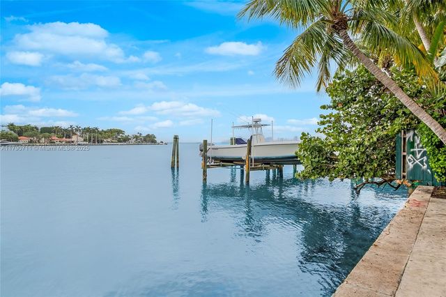 1311 Bay Dr, Miami Beach, FL 33141