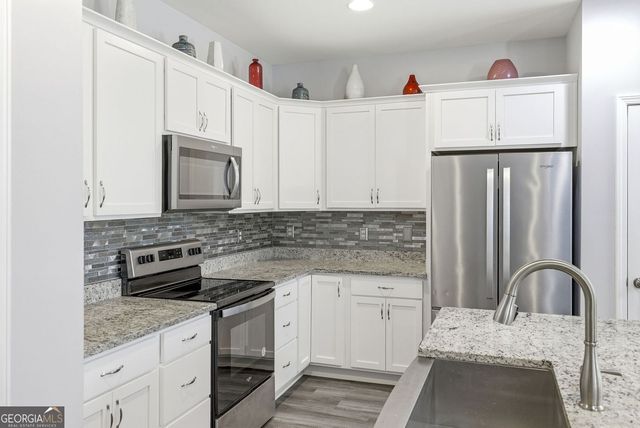 6600 River Station Drive, Lula, GA 30554