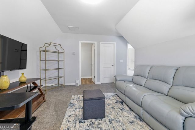 6600 River Station Drive, Lula, GA 30554