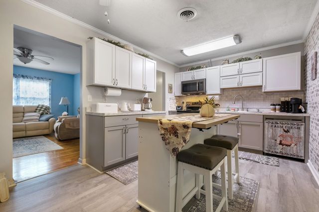 1928 Longview Drive, Tallahassee, FL 32303