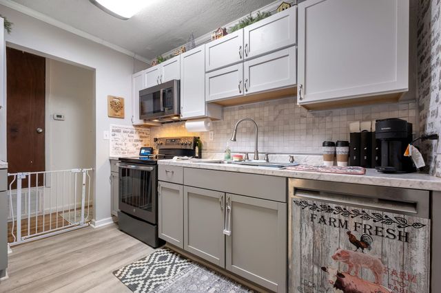 1928 Longview Drive, Tallahassee, FL 32303