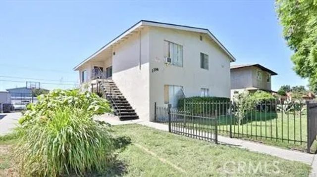 1714 Evergreen Street, Santa Ana, CA 92707
