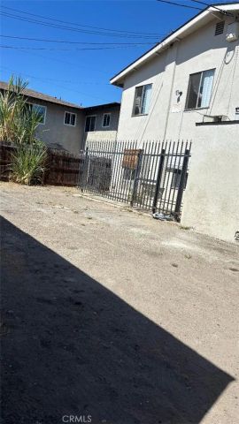 1714 Evergreen Street, Santa Ana, CA 92707