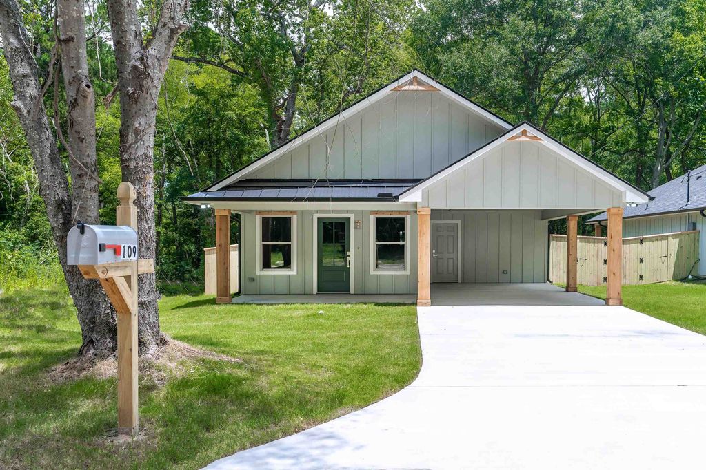 109 Garrett Street, Longview, TX 75602