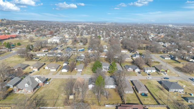 238 E Seminole Place, Tulsa, OK 74106