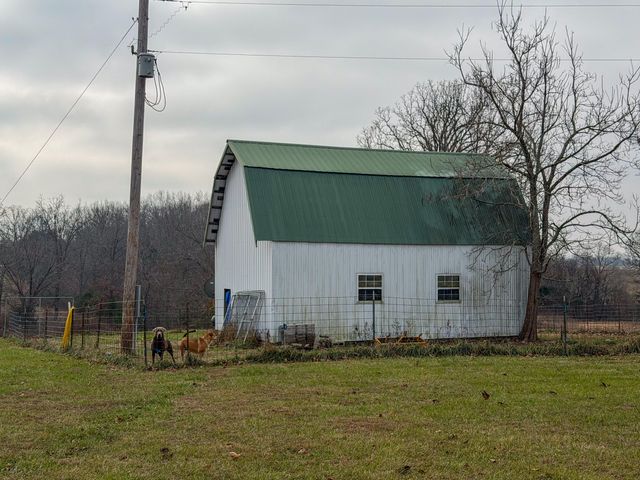 5553 Highway 95, Mountain Grove, MO 65711