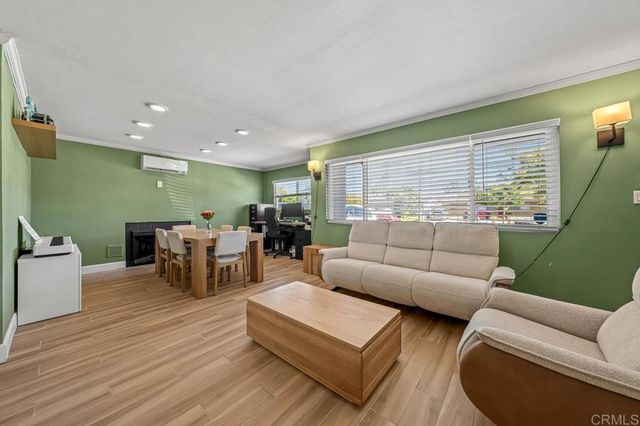 151 E Palomar St, Chula Vista, CA 91911