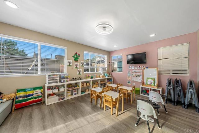151 E Palomar St, Chula Vista, CA 91911