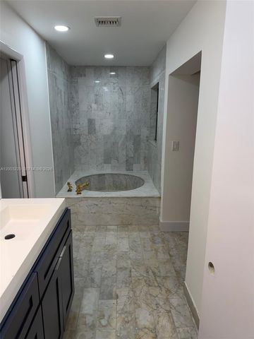 3877 Estepona Ave 9E1, Doral, FL 33178