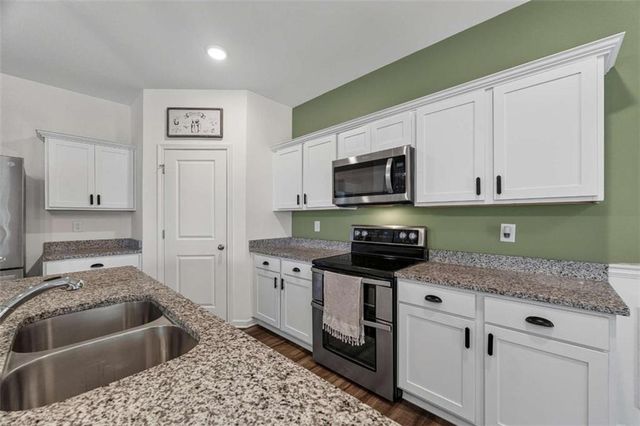 241 Knightsbridge Lane, Winder, GA 30680