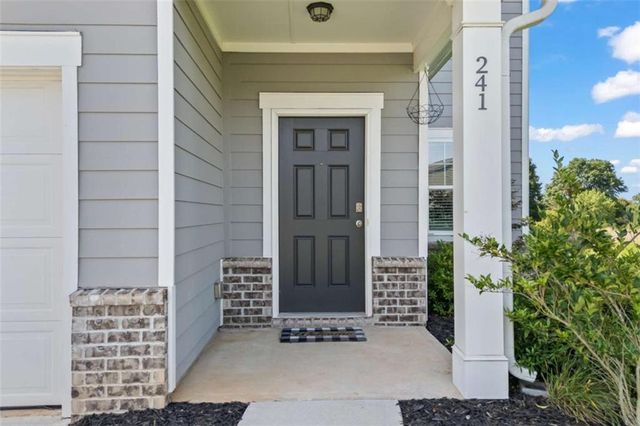 241 Knightsbridge Lane, Winder, GA 30680