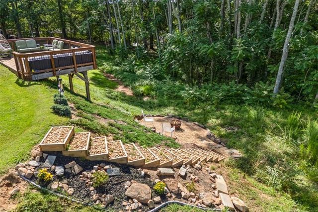 241 Knightsbridge Lane, Winder, GA 30680